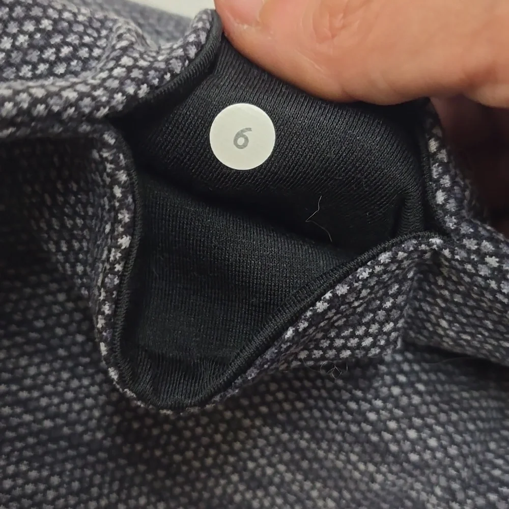 Lululemon Crop 17